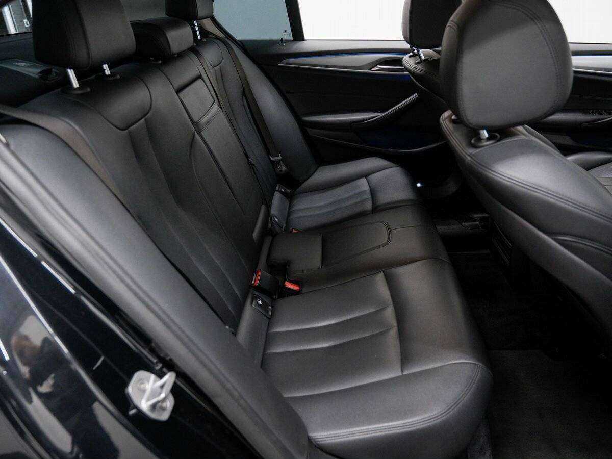 Б/У БМВ 5 серии 2017 года. Фото: #8