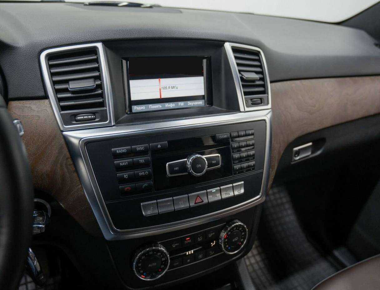 Б/У Мерседес-Бенц М-Класс 2013 года. Фото: #21