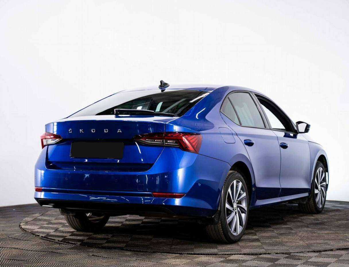 Б/У Шкода Октавия 2021 года. Фото: #5