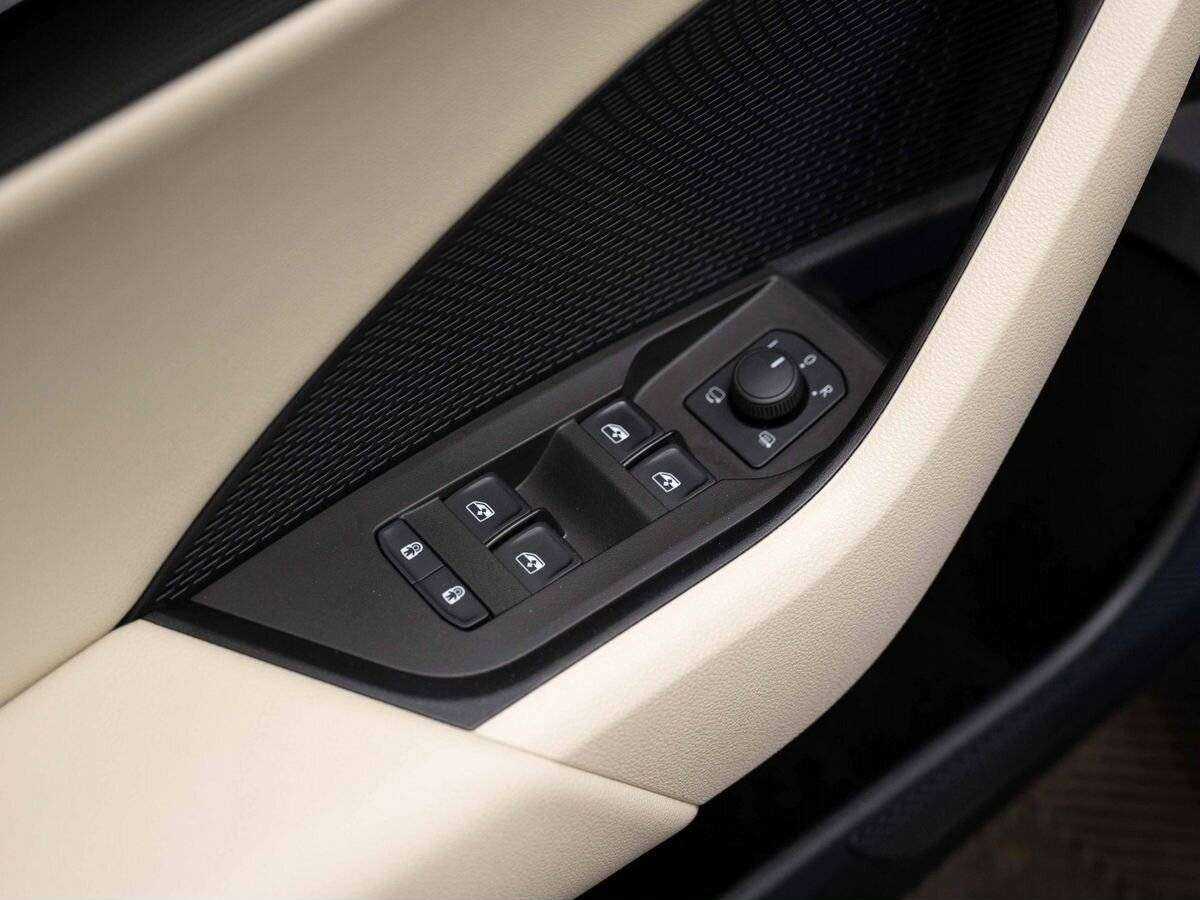 Б/У Шкода Октавия 2021 года. Фото: #24