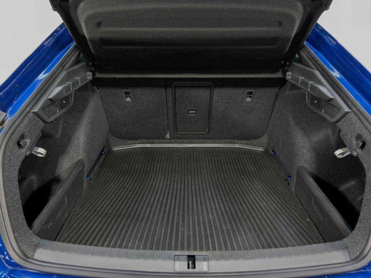 Б/У Шкода Октавия 2021 года. Фото: #26