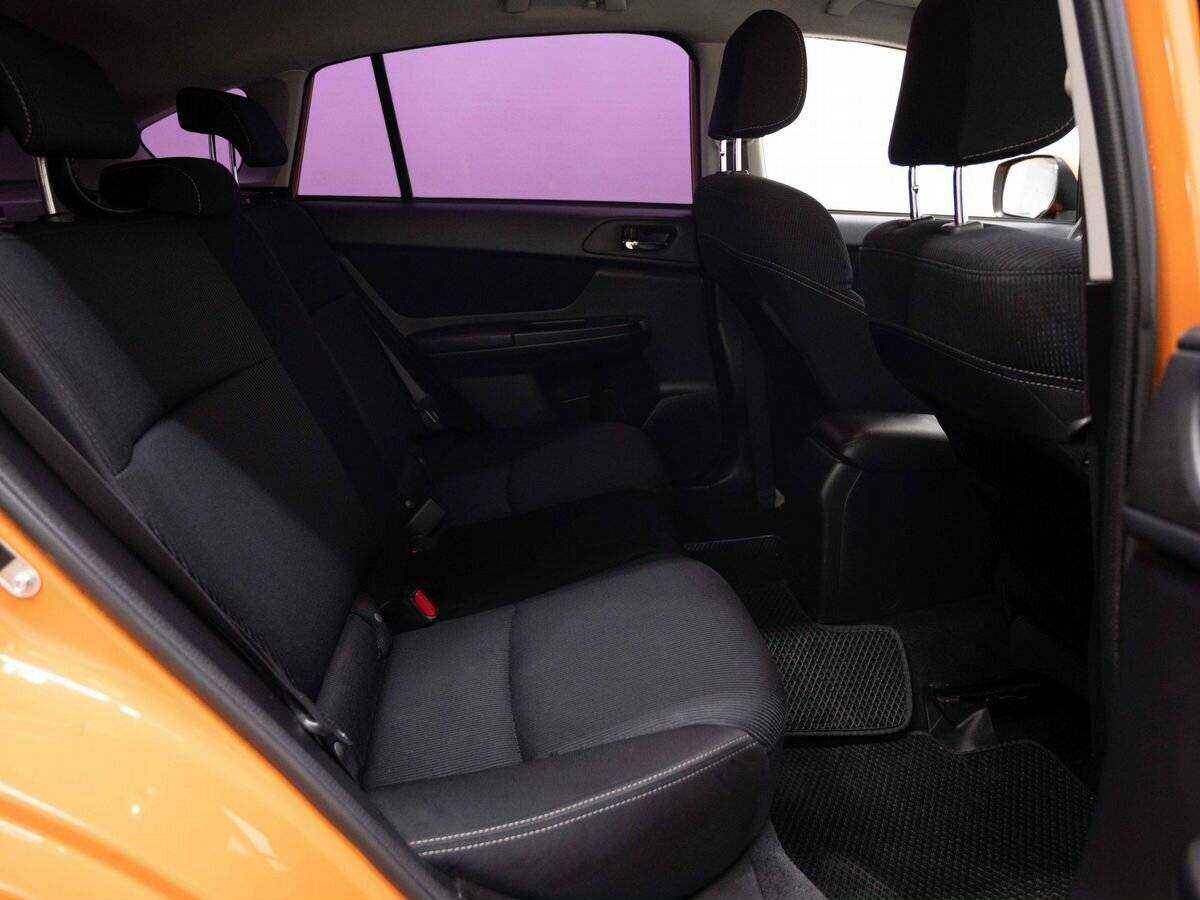 Б/У Субару ИксВи 2012 года. Фото: #9