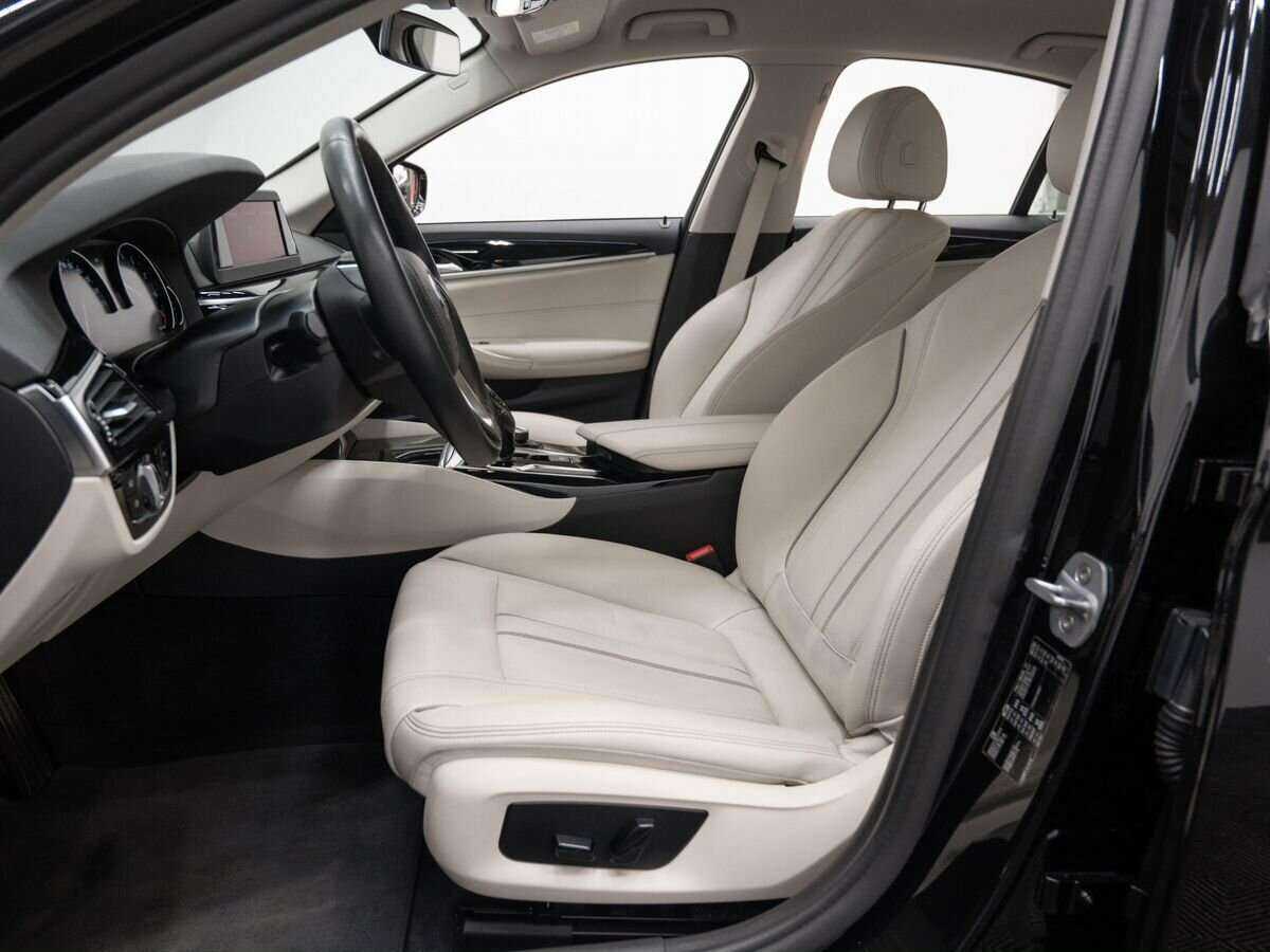 Б/У БМВ 5 серии 2018 года. Фото: #12