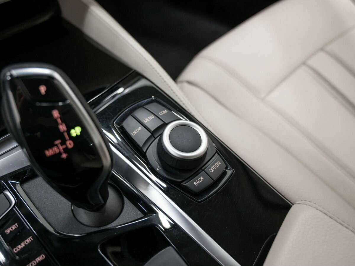 Б/У БМВ 5 серии 2018 года. Фото: #19