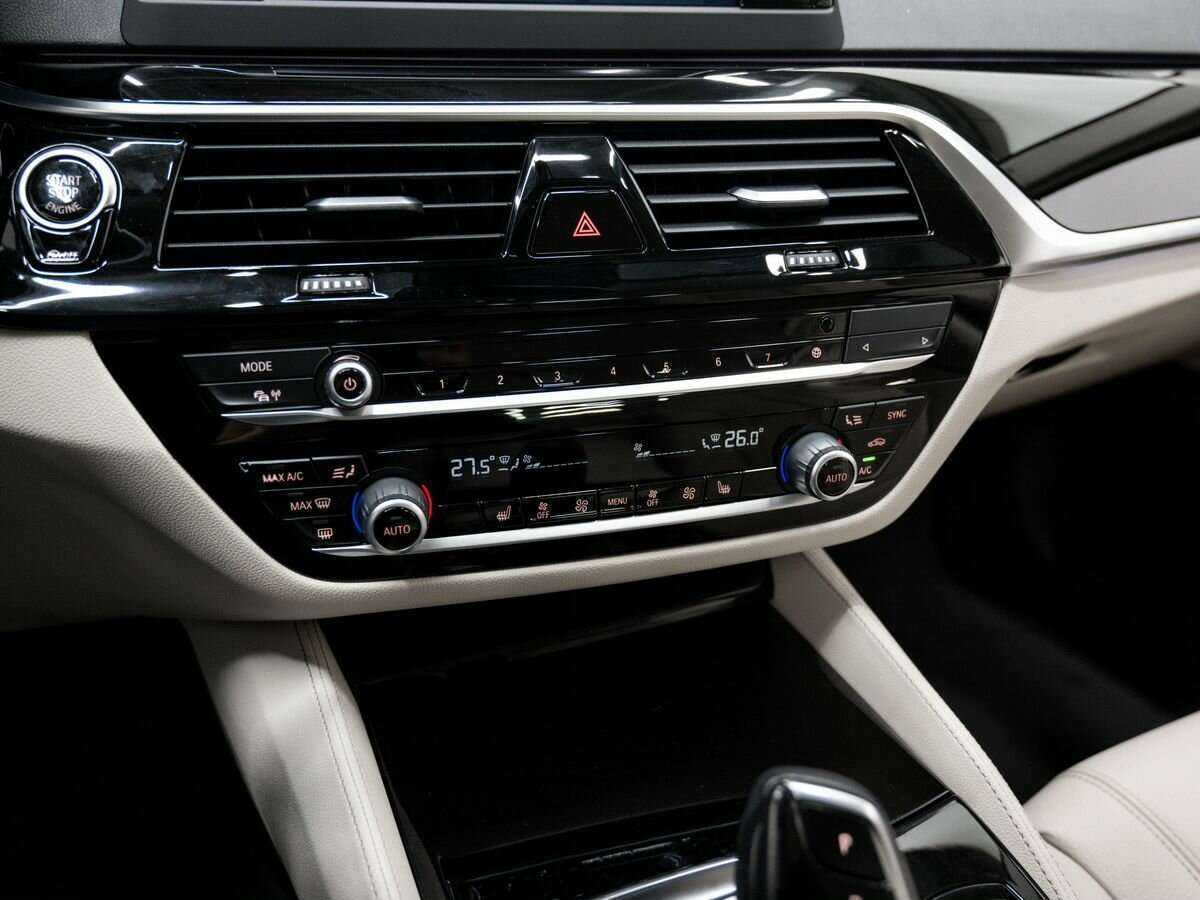 Б/У БМВ 5 серии 2018 года. Фото: #20