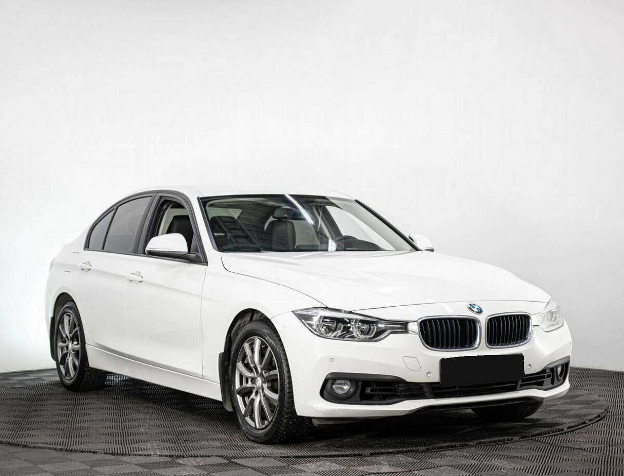 Б/У БМВ 3 серии 2016 года. Фото: #2