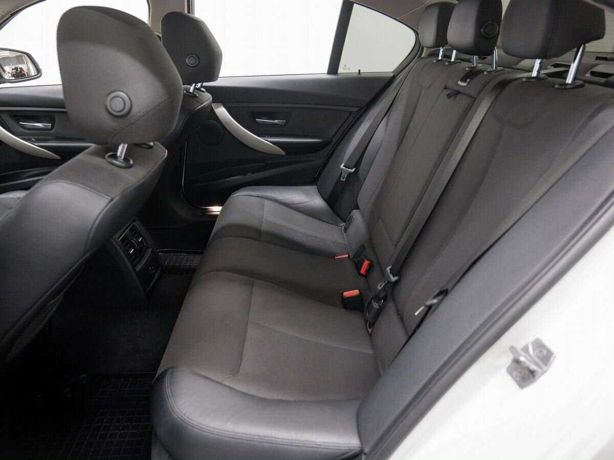 Б/У БМВ 3 серии 2016 года. Фото: #11