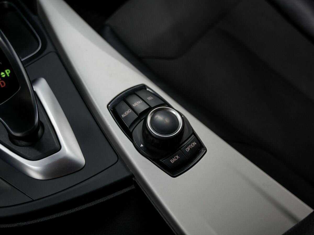 Б/У БМВ 3 серии 2016 года. Фото: #18