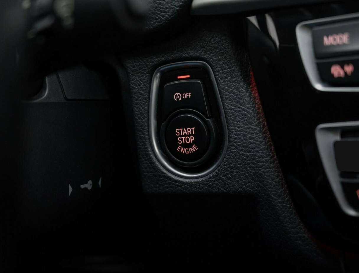 Б/У БМВ 3 серии 2016 года. Фото: #20