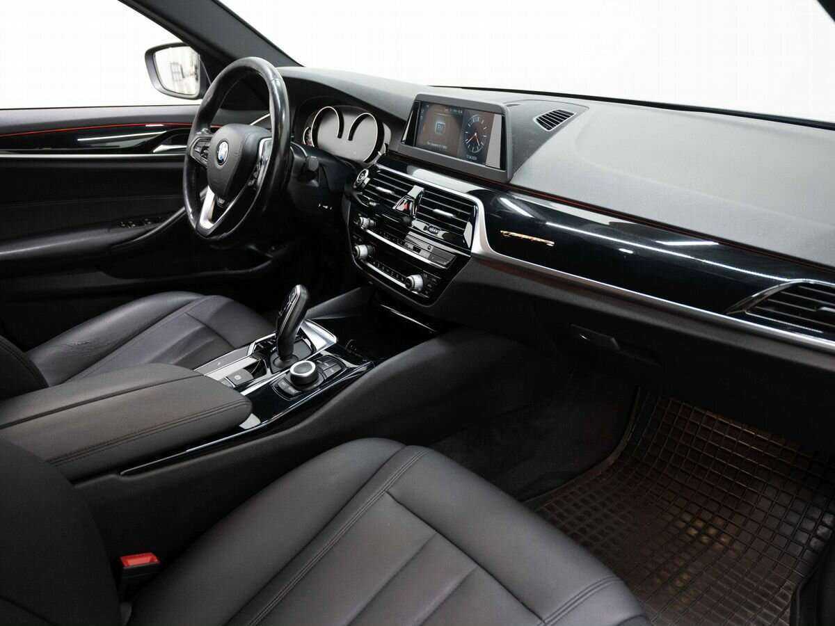 Б/У БМВ 5 серии 2019 года. Фото: #10