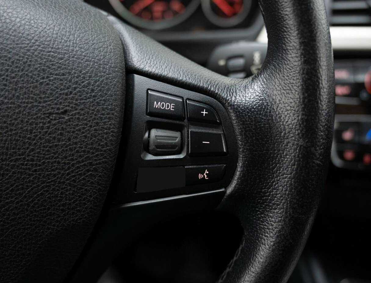 Б/У БМВ 3 серии 2015 года. Фото: #18