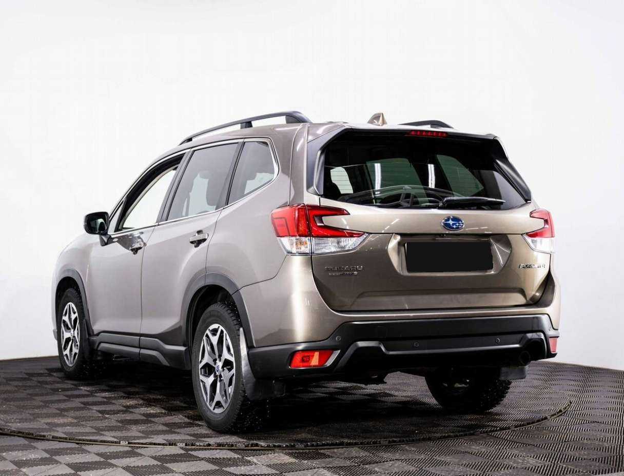 Б/У Субару Форестер 2018 года. Фото: #3