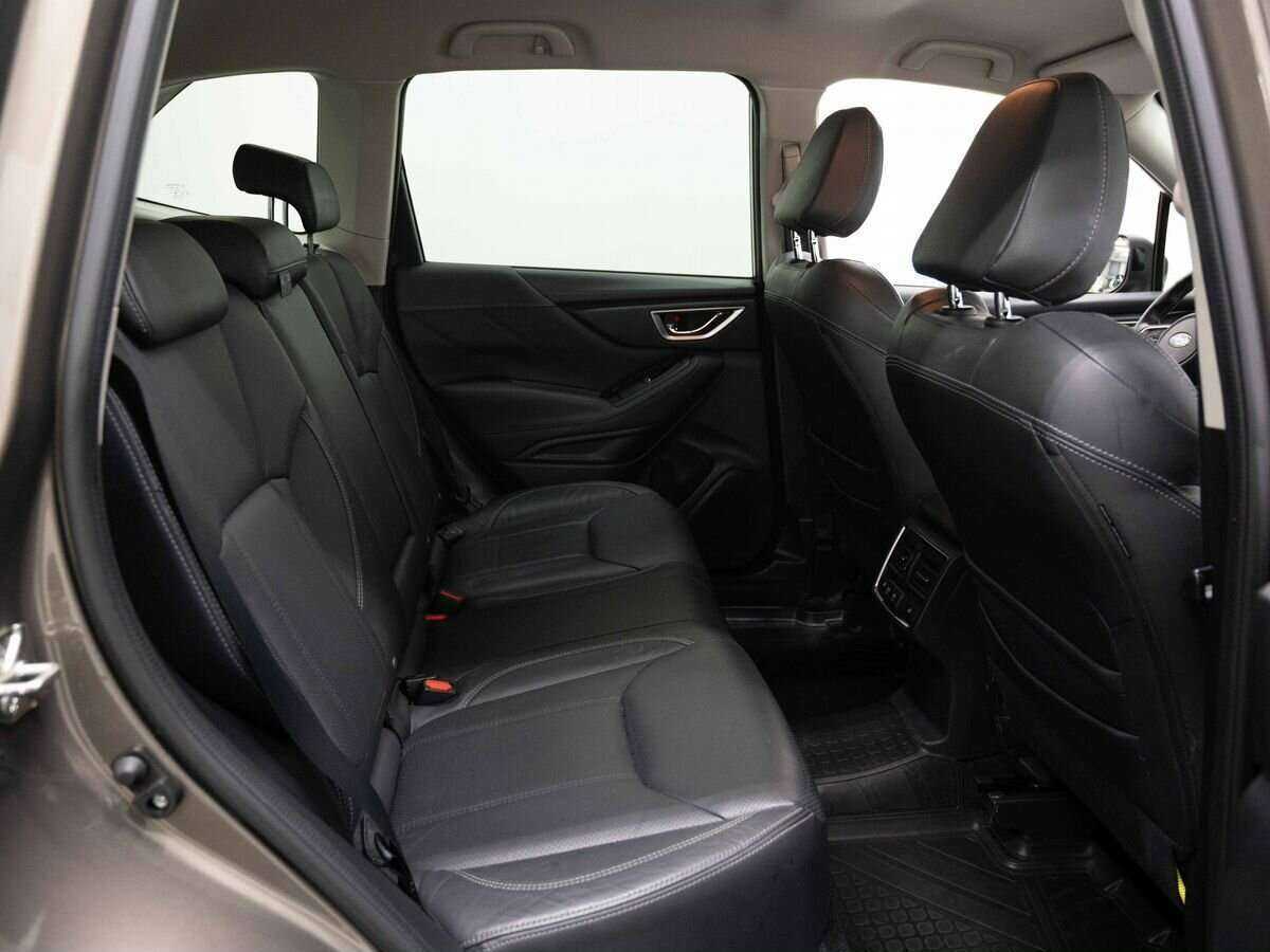 Б/У Субару Форестер 2018 года. Фото: #9