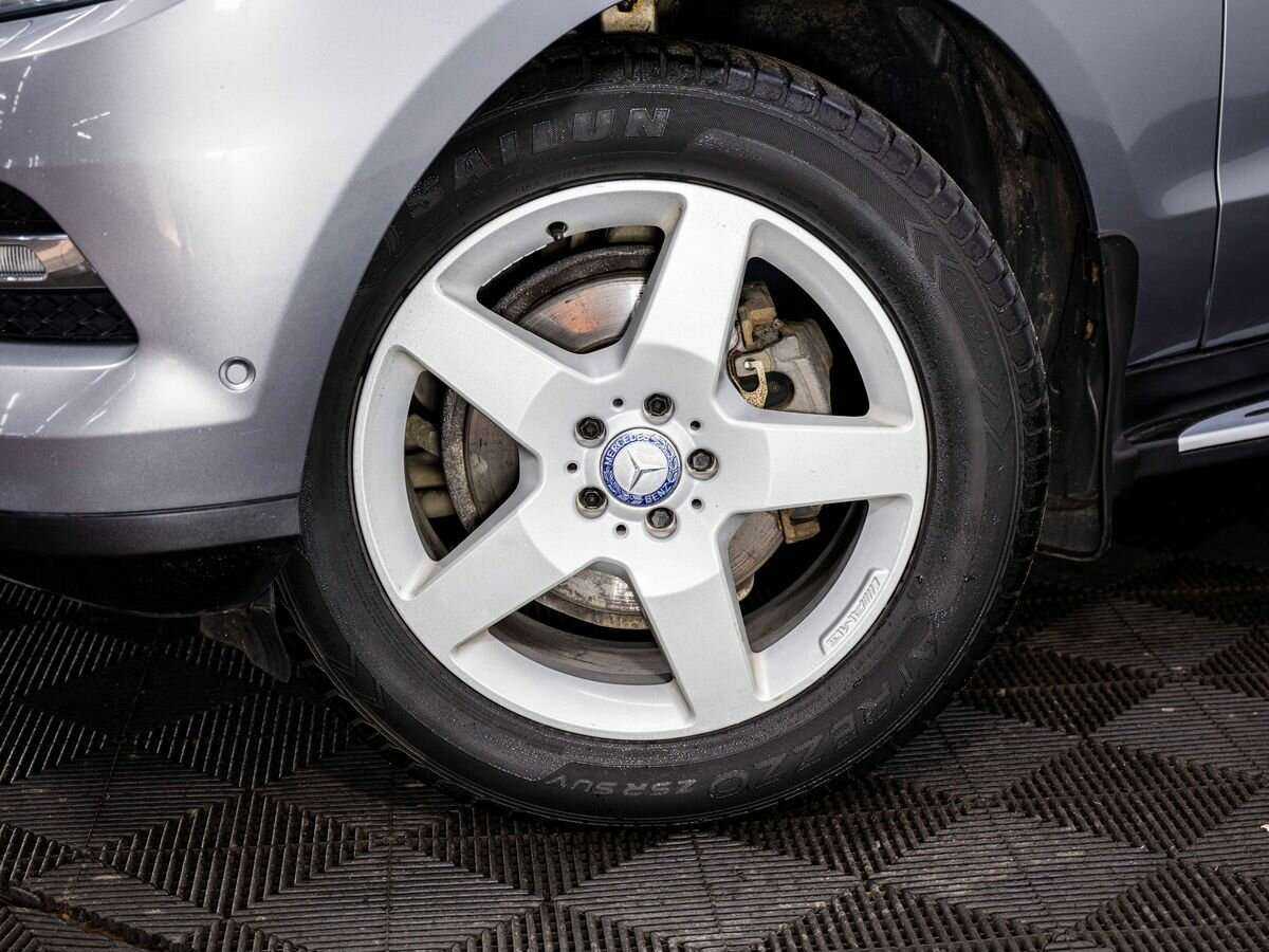 Б/У Мерседес-Бенц М-Класс 2012 года. Фото: #7