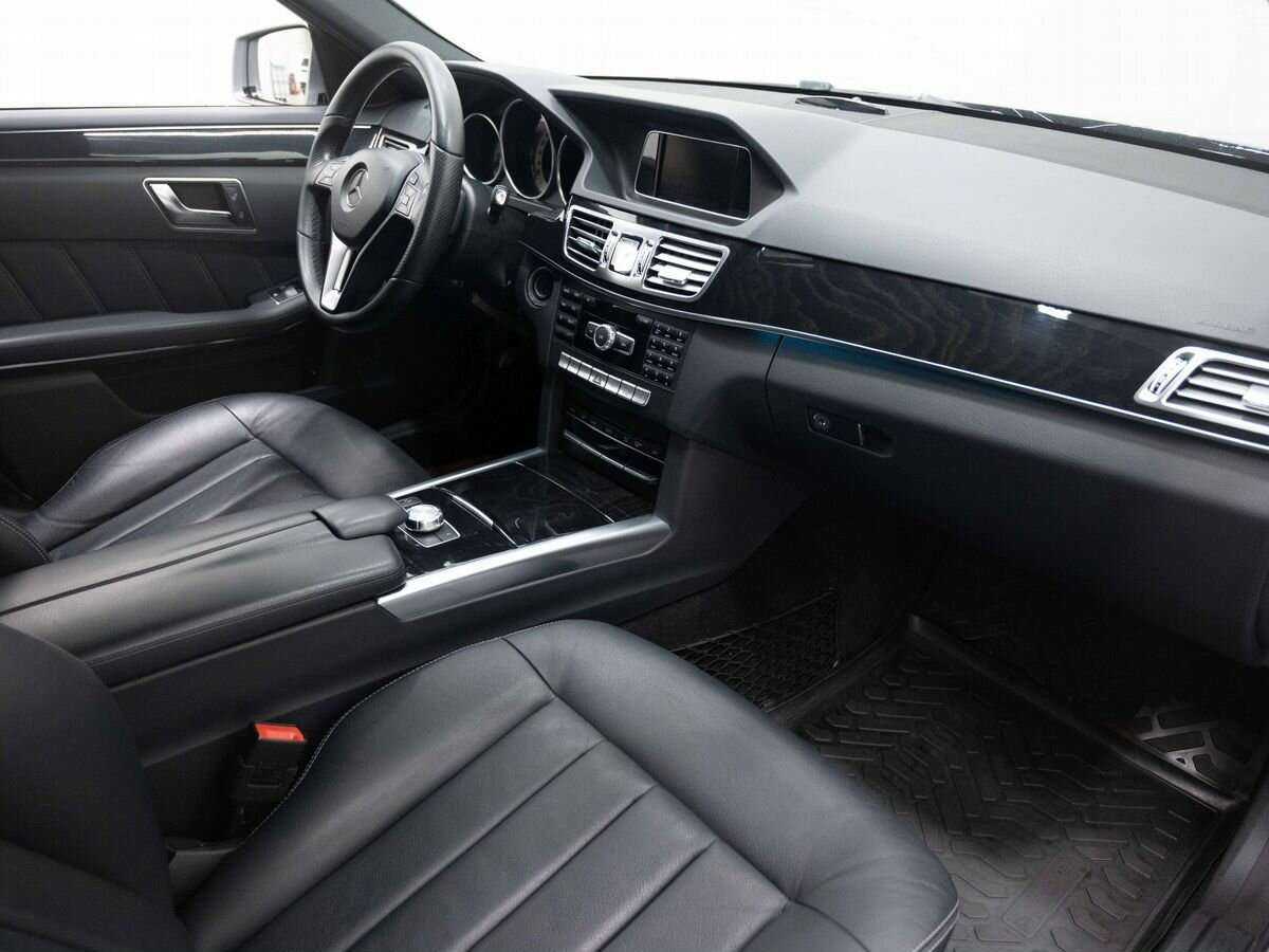 Б/У Мерседес-Бенц Е-Класс 2014 года. Фото: #10