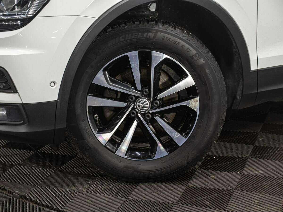 Б/У Фольксваген Тигуан 2019 года. Фото: #8