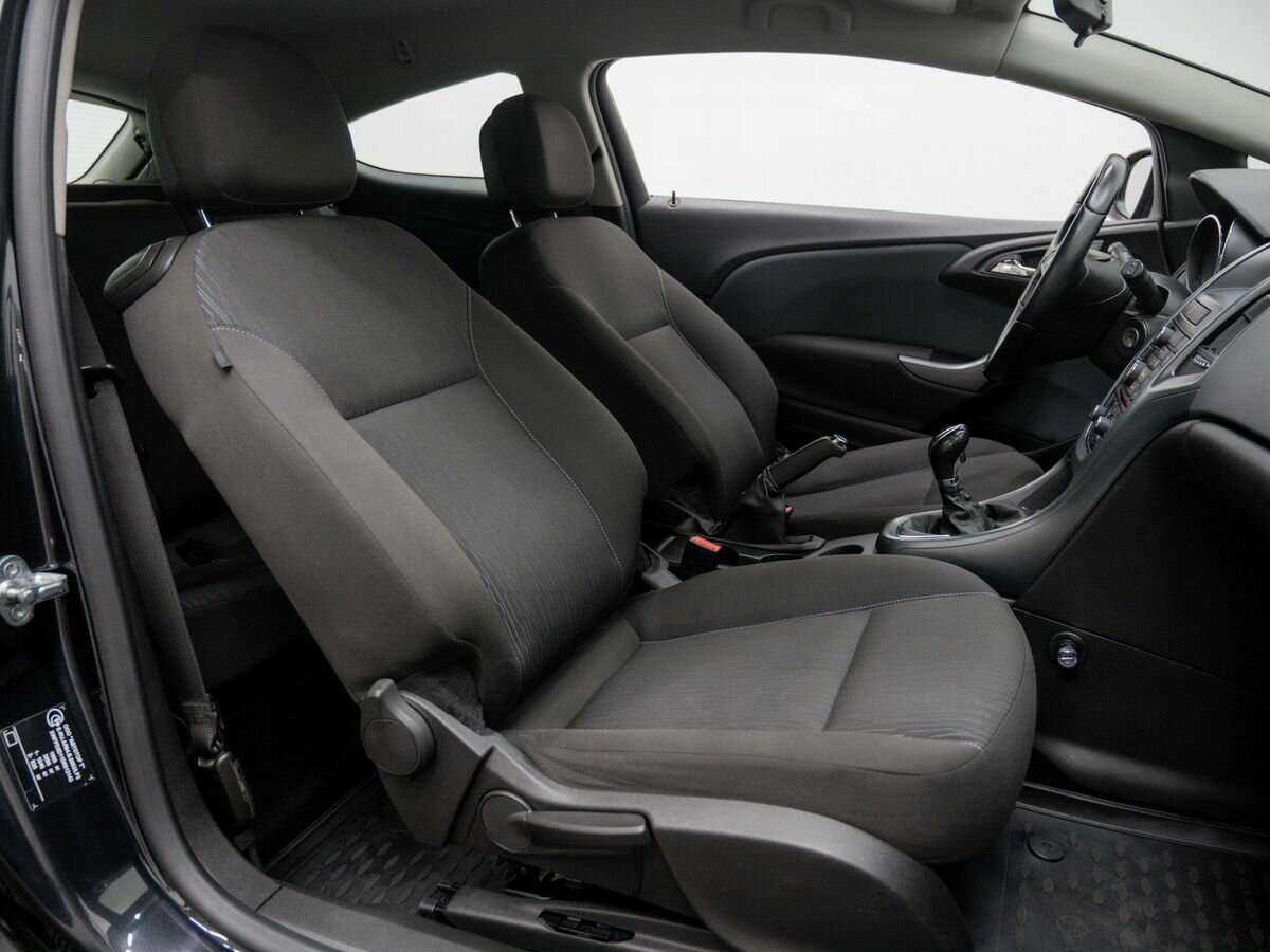 Б/У Опель Астра 2013 года. Фото: #6