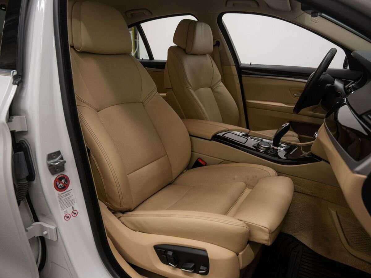 Б/У БМВ 5 серии 2015 года. Фото: #6