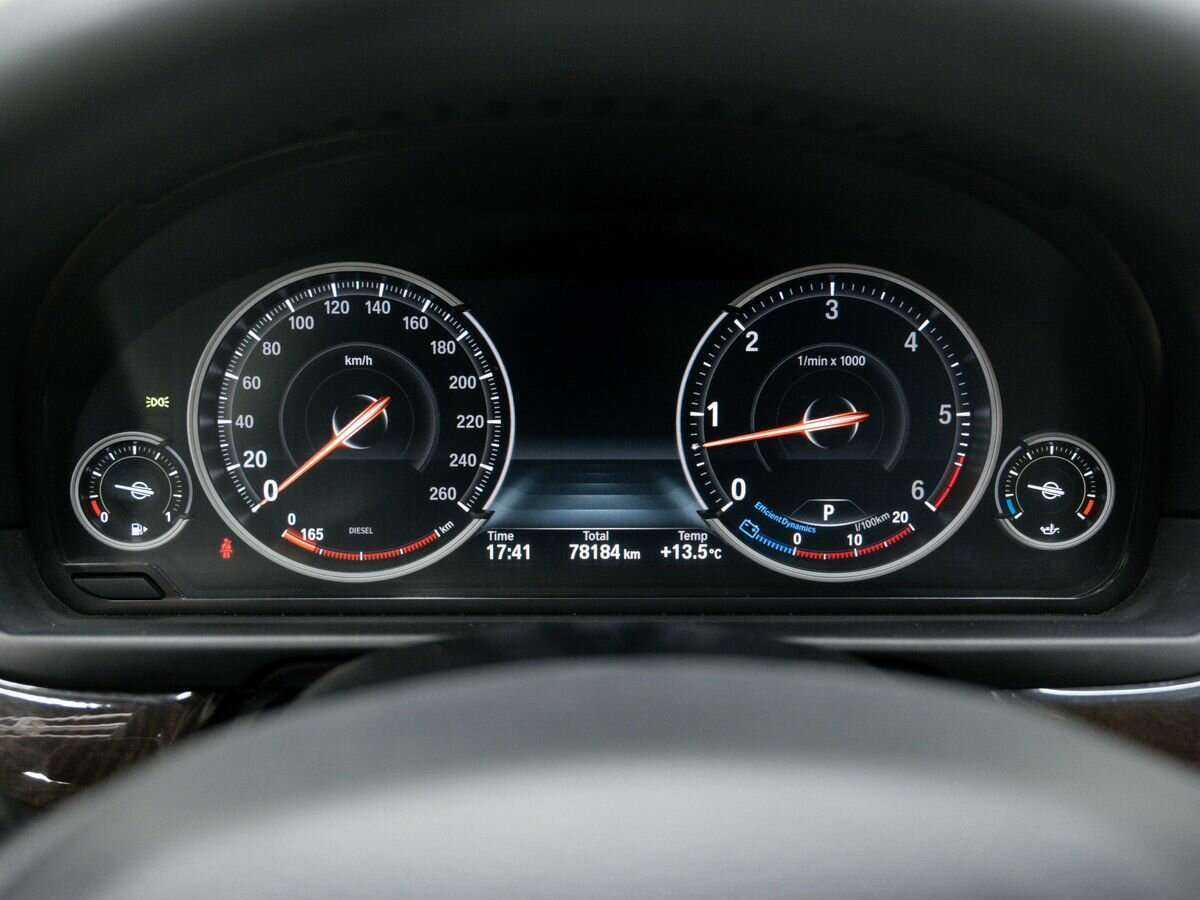 Б/У БМВ 5 серии 2015 года. Фото: #26