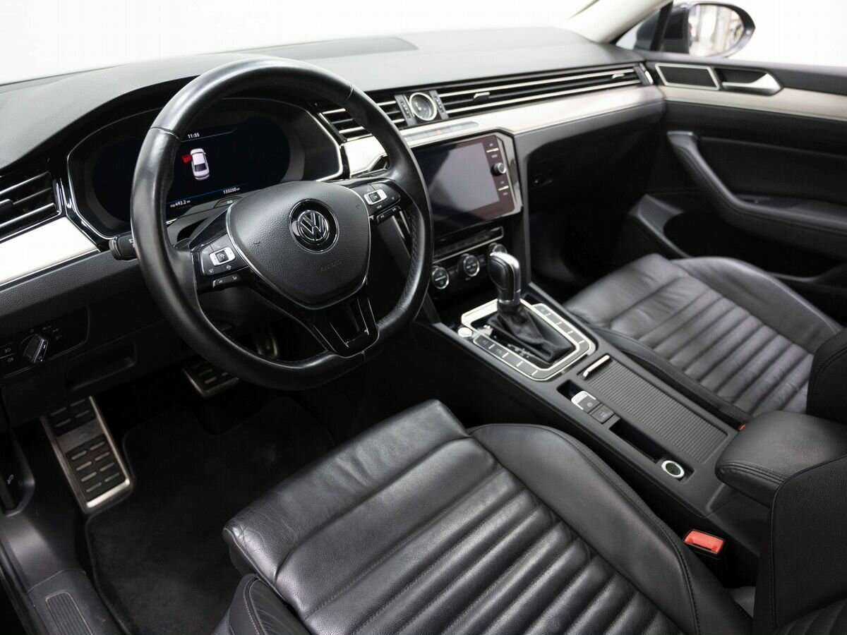 Б/У Фольксваген Пассат 2019 года. Фото: #6