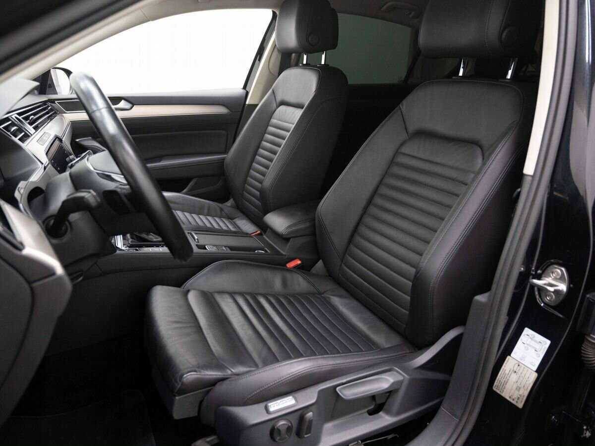 Б/У Фольксваген Пассат 2019 года. Фото: #7