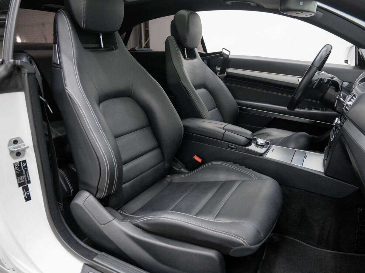 Б/У Мерседес-Бенц Е-Класс 2014 года. Фото: #7