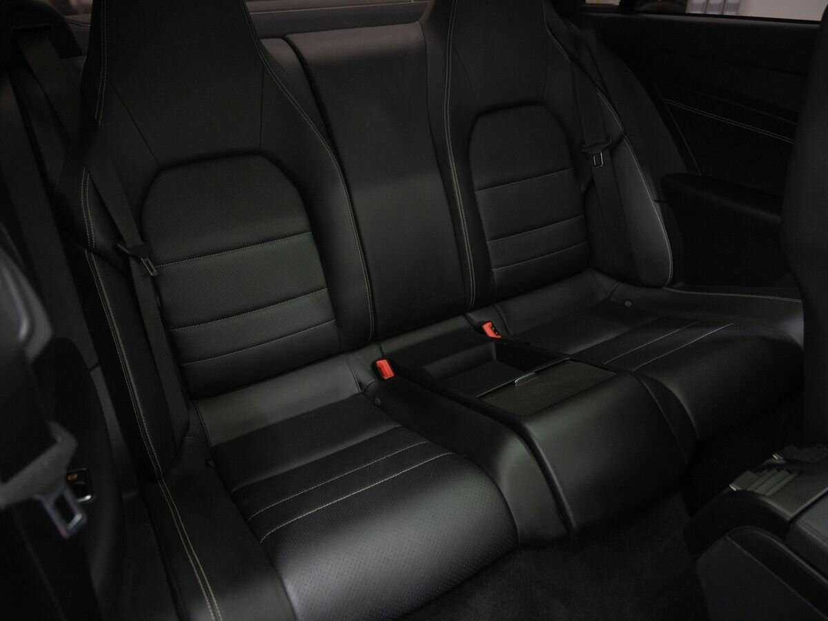 Б/У Мерседес-Бенц Е-Класс 2014 года. Фото: #8