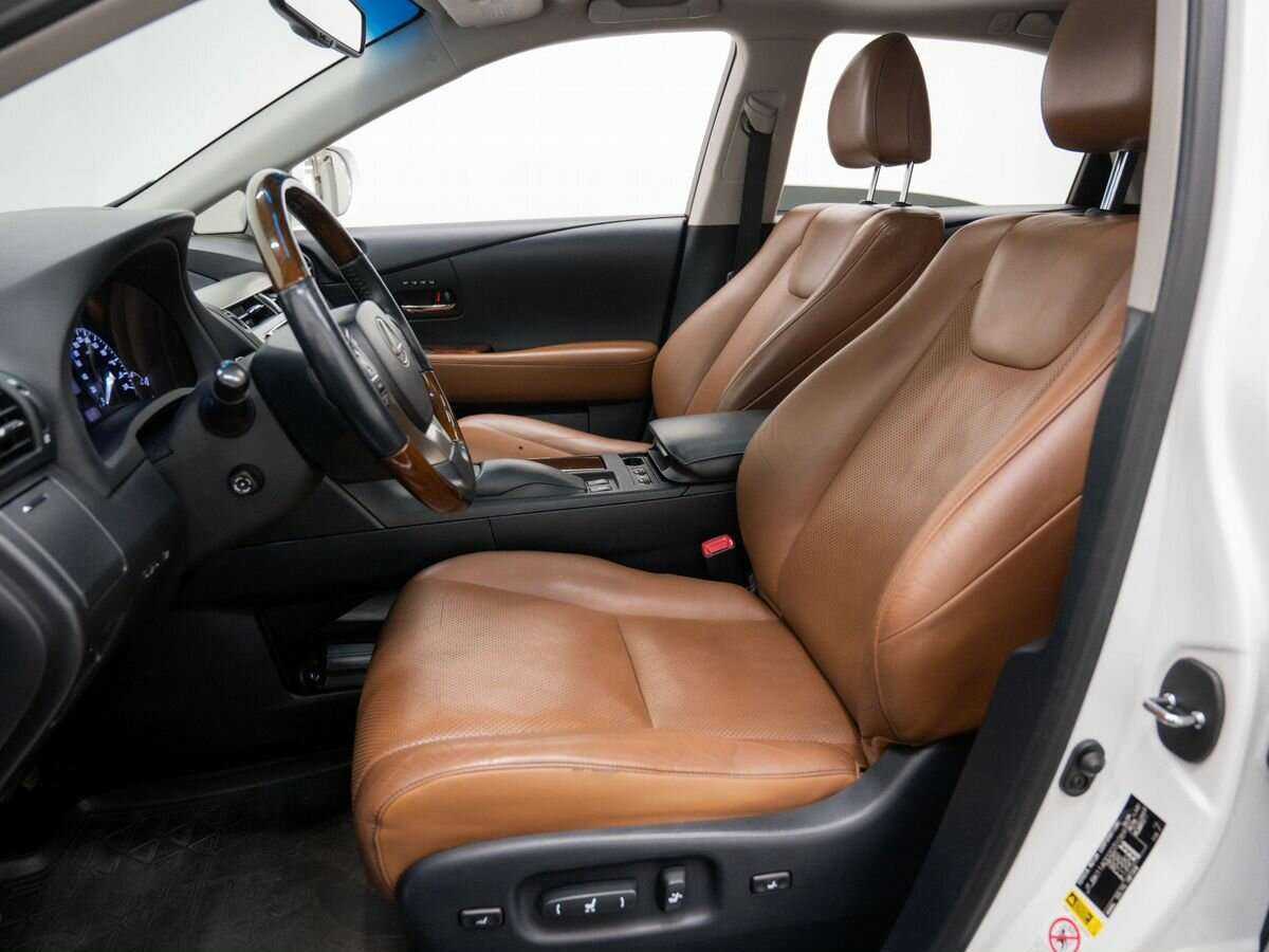 Б/У Лексус Р-Икс 2013 года. Фото: #14