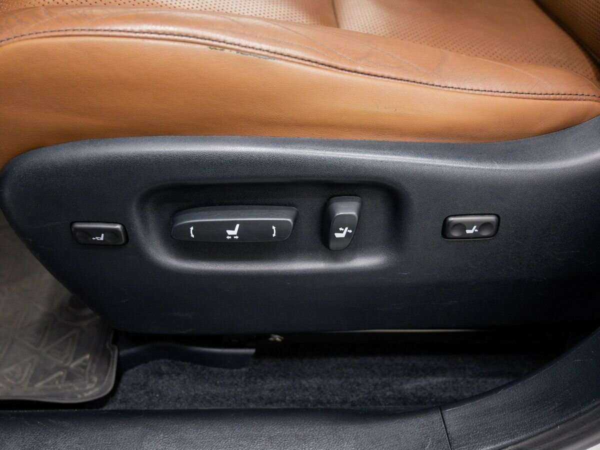 Б/У Лексус Р-Икс 2013 года. Фото: #18