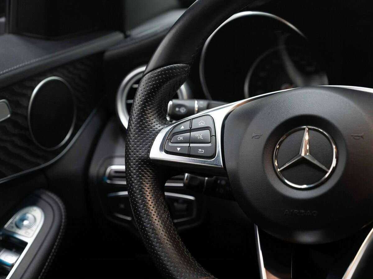 Б/У Мерседес-Бенц Ц-Класс 2015 года. Фото: #13