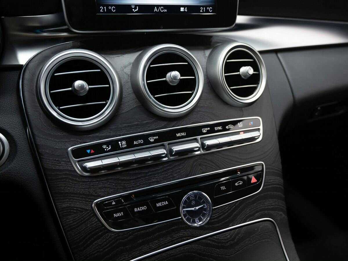 Б/У Мерседес-Бенц Ц-Класс 2015 года. Фото: #22