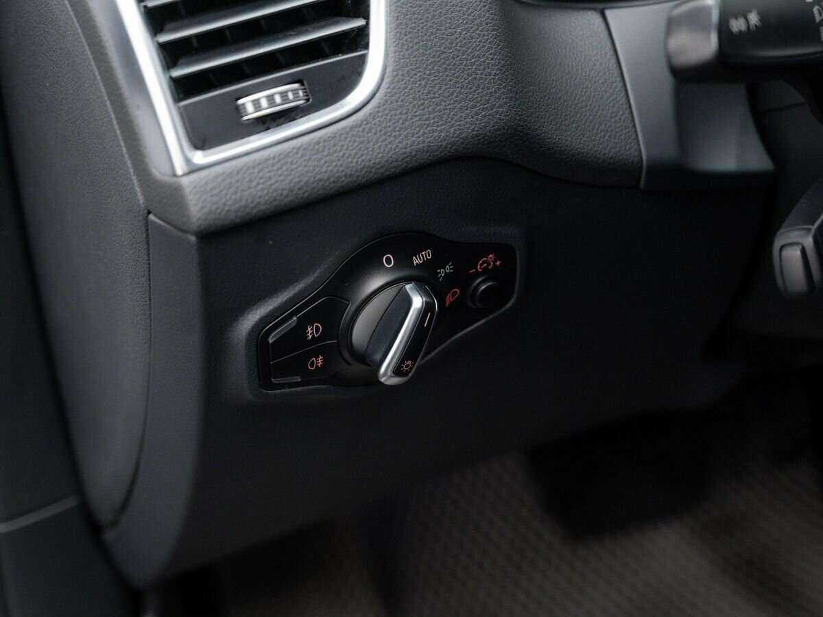 Б/У Ауди К5 2013 года. Фото: #17