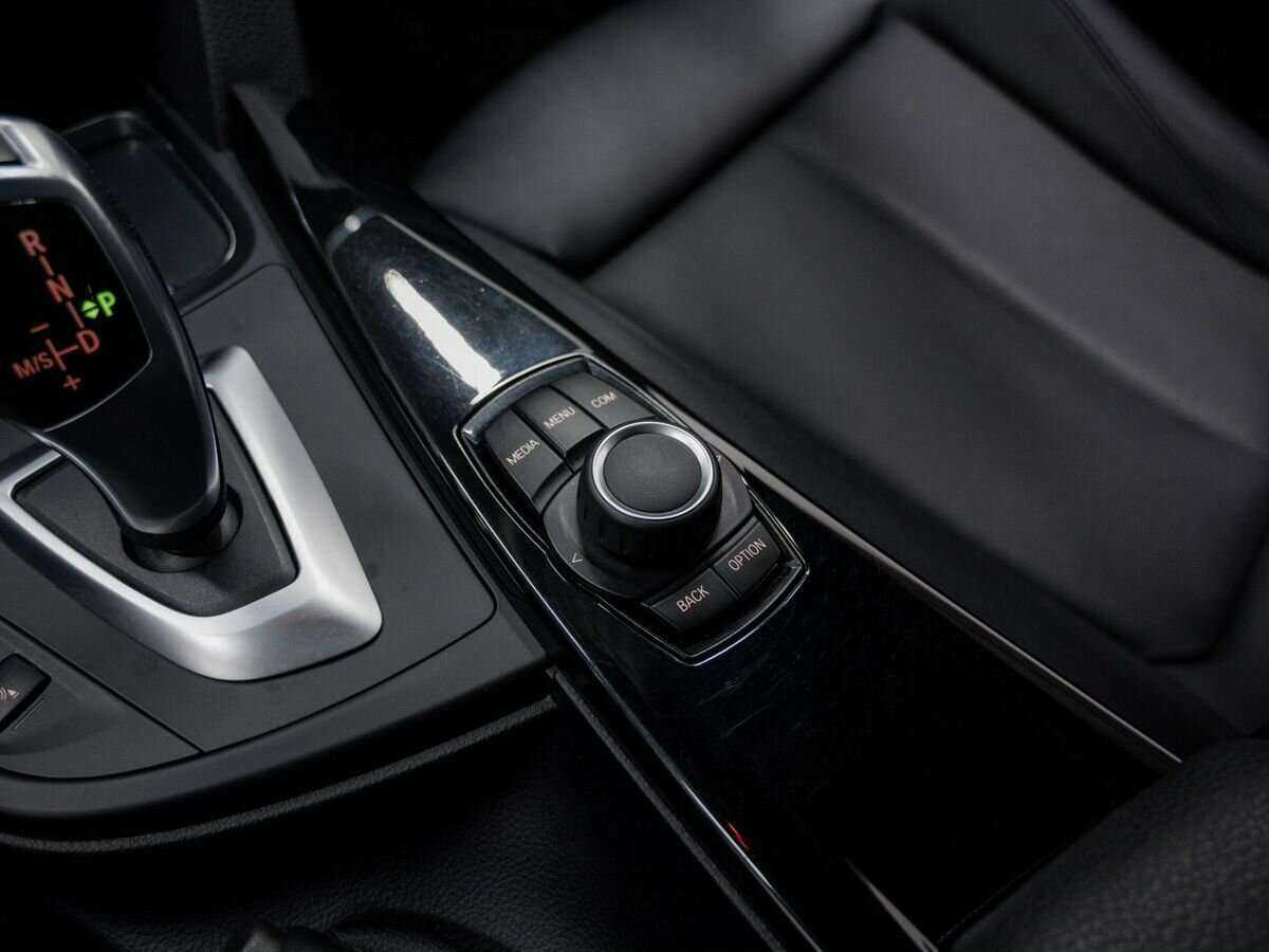 Б/У БМВ 3 серии 2017 года. Фото: #25