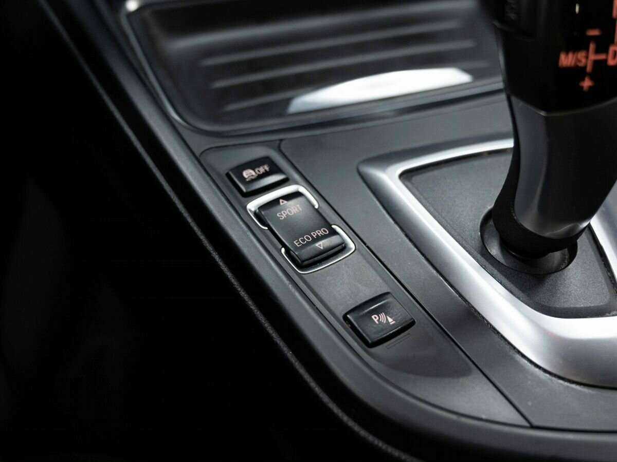 Б/У БМВ 3 серии 2014 года. Фото: #22