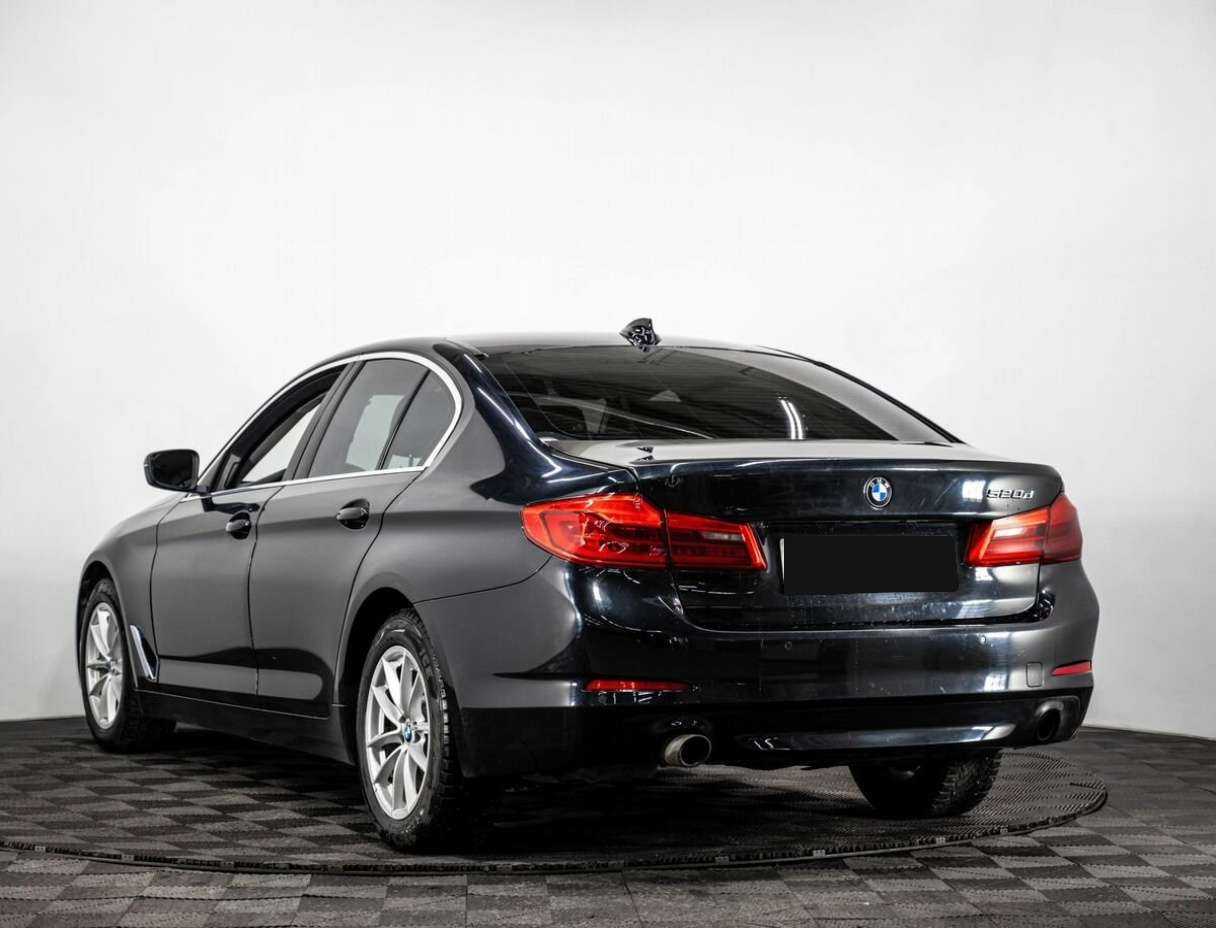 Б/У БМВ 5 серии 2018 года. Фото: #3