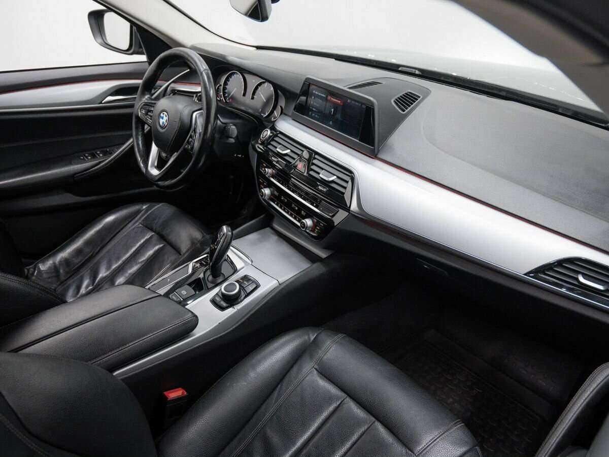 Б/У БМВ 5 серии 2018 года. Фото: #7