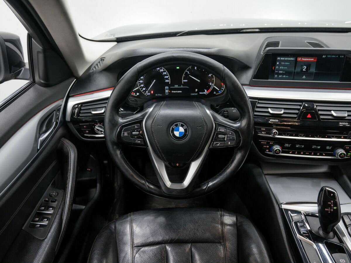 Б/У БМВ 5 серии 2018 года. Фото: #12