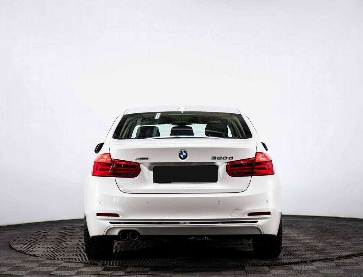 Б/У БМВ 3 серии 2016 года. Фото: #4