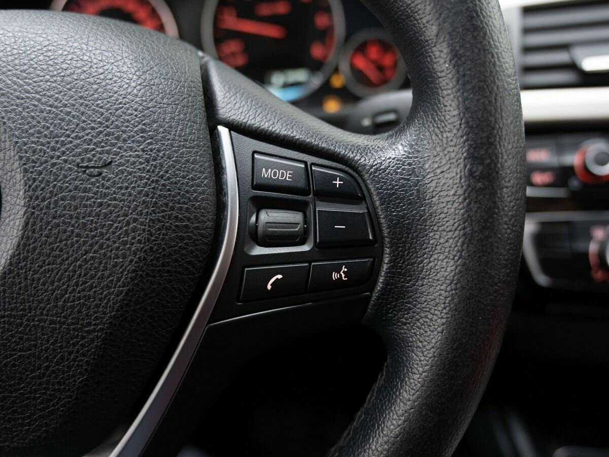 Б/У БМВ 3 серии 2015 года. Фото: #16