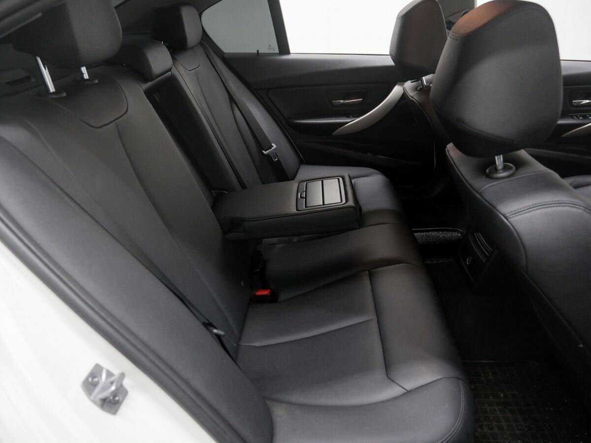 Б/У БМВ 3 серии 2014 года. Фото: #8