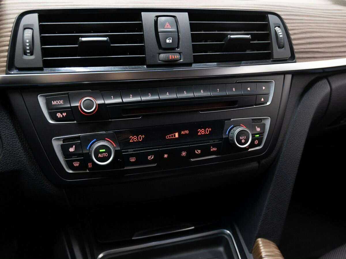 Б/У БМВ 3 серии 2012 года. Фото: #15