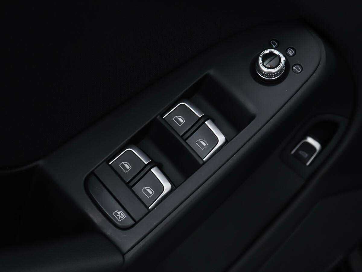 Б/У Ауди А4 2014 года. Фото: #17