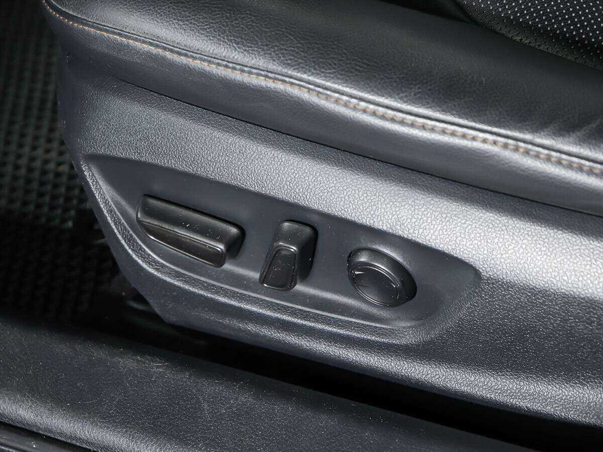 Б/У Тойота Камри 2018 года. Фото: #15