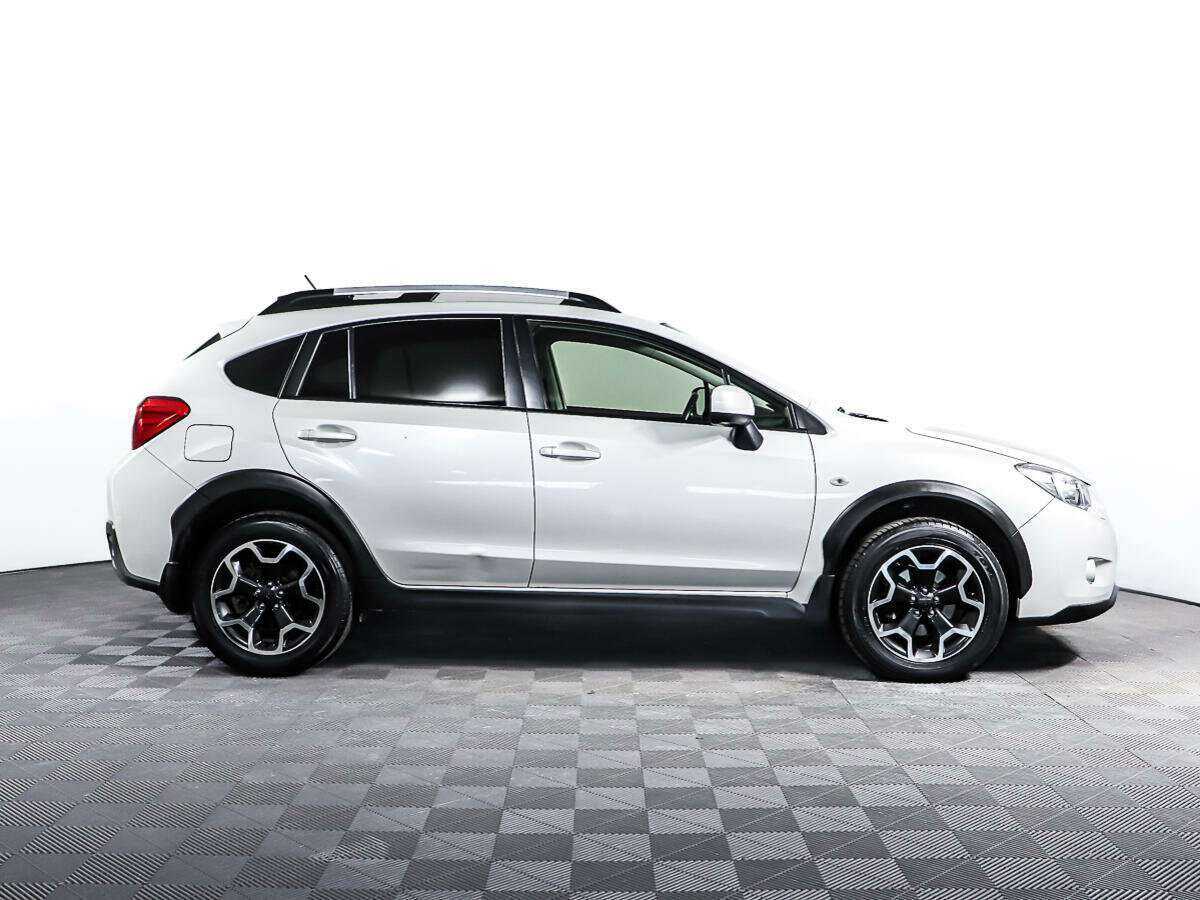 Б/У Субару ИксВи 2012 года. Фото: #3