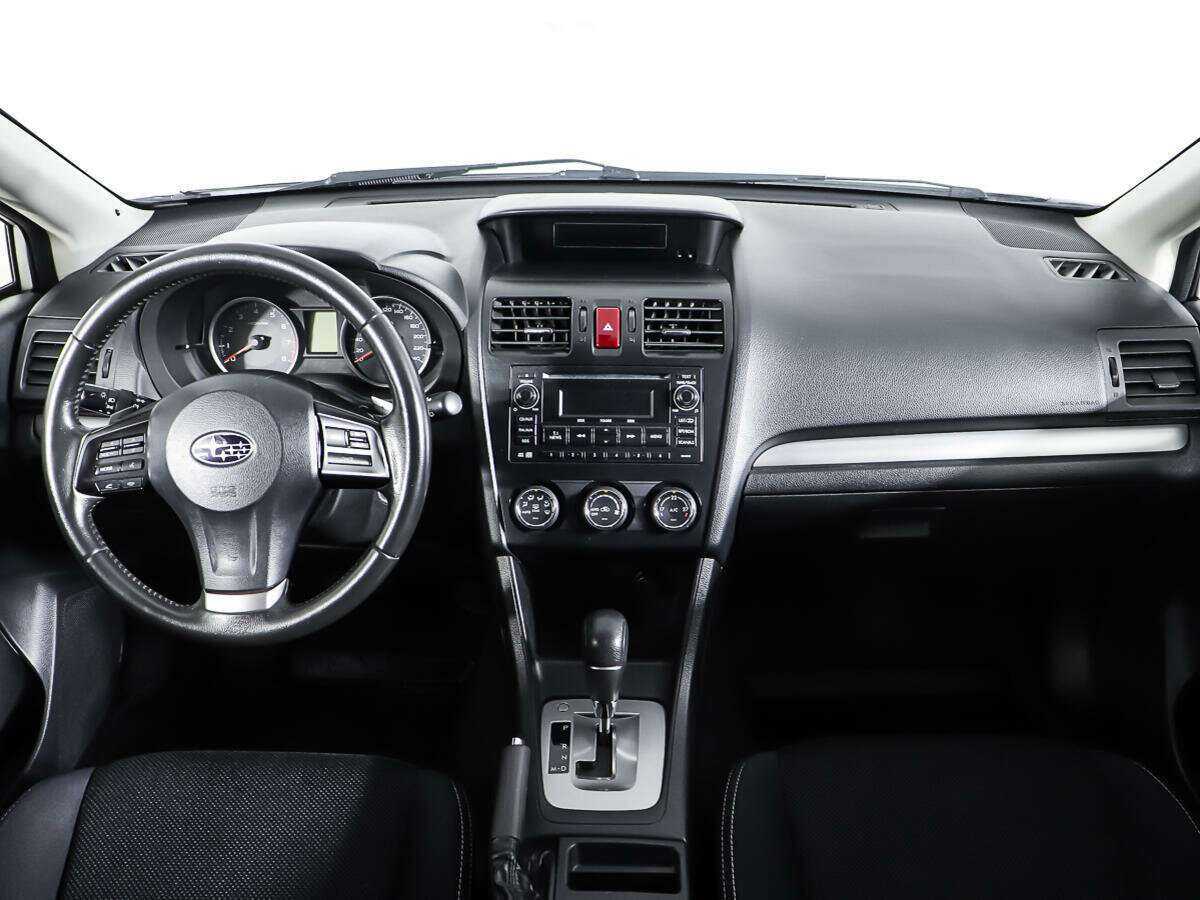 Б/У Субару ИксВи 2012 года. Фото: #11