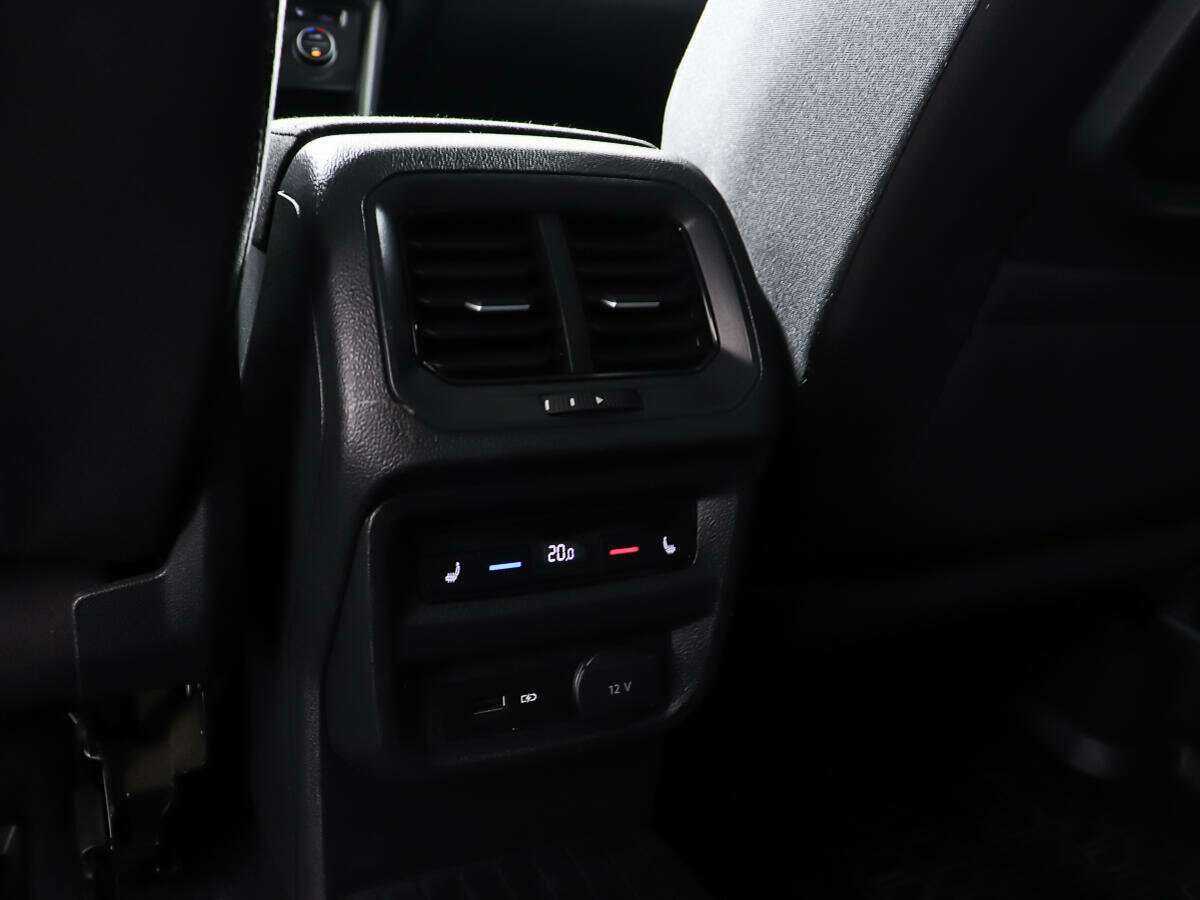 Б/У Фольксваген Тигуан 2018 года. Фото: #19