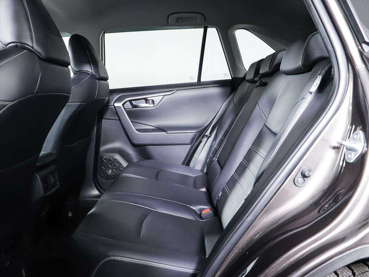 Б/У Тойота Рав4 2019 года. Фото: #9