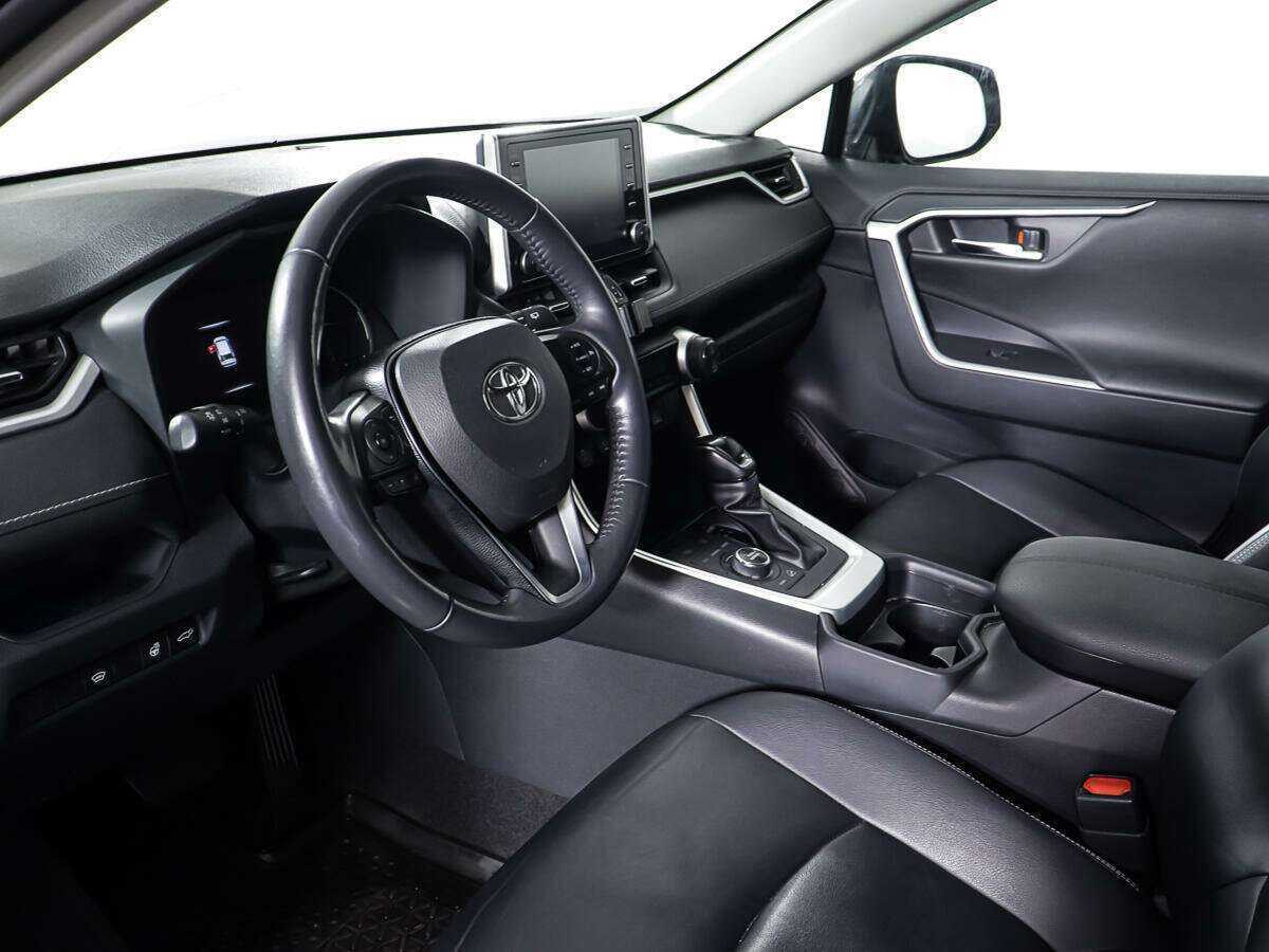 Б/У Тойота Рав4 2019 года. Фото: #12