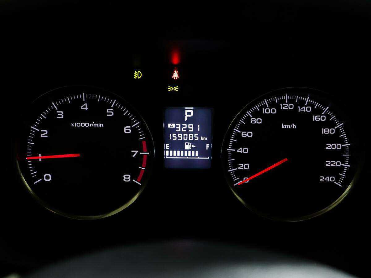 Б/У Субару ИксВи 2013 года. Фото: #12