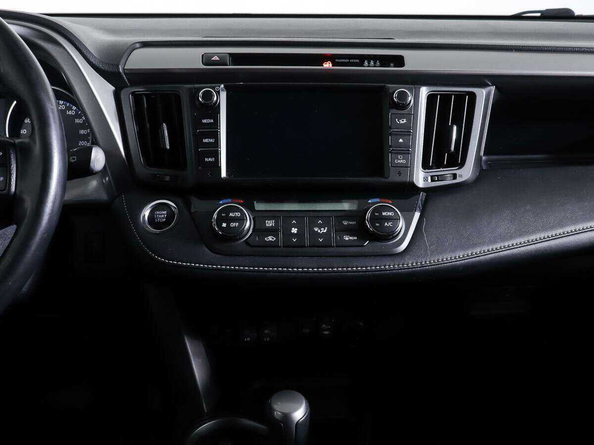 Б/У Тойота Рав4 2017 года. Фото: #11